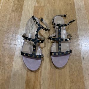 Gorgeous Valentino sandals. Size 7. Lots of life left. Good condition.